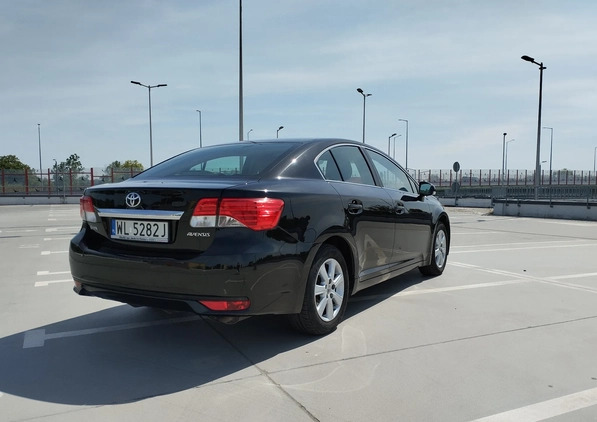Toyota Avensis cena 43900 przebieg: 182650, rok produkcji 2014 z Legionowo małe 191